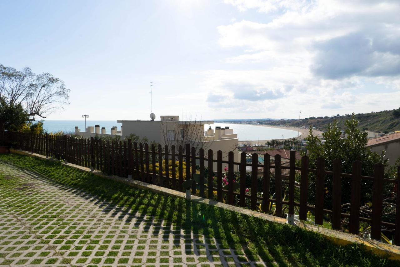 Casa Linda, A Due Passi Dal Mare Apartment Numana Exterior photo